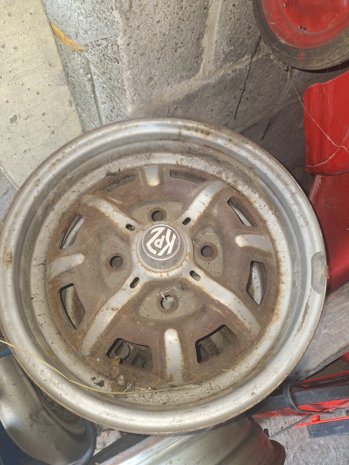 jantes VW Beetle KPZ, 15 pouces, 4 Saisons, Enlèvement ou Envoi, Véhicule de tourisme