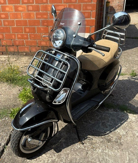 Vespa LX VERKOCHT!!, Fietsen en Brommers, Ophalen, Tweetakt, Gebruikt, Klasse B (45 km/u)