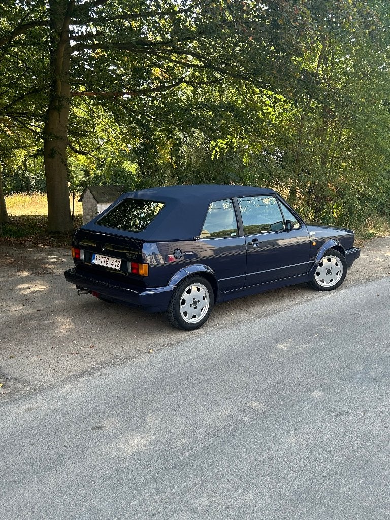 Golf 1 cabrio classic line, Autos, Cuir, Achat, Beige, Cabriolet