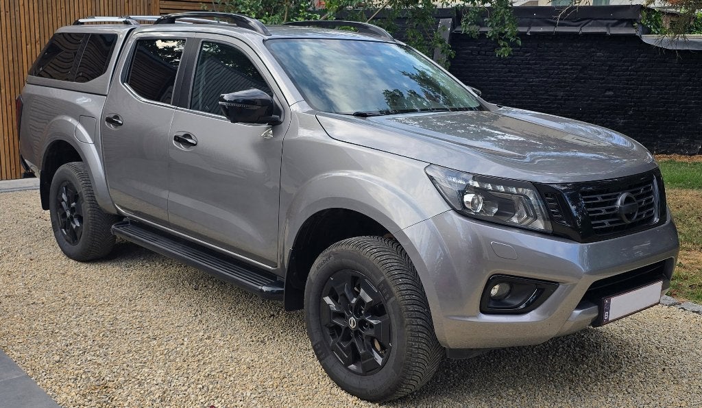 NISSAN NAVARA 2021 190cv boîte auto.105500km Très bon état., Autos, Nissan, Argent ou Gris, Achat, Euro 6, Entretenue par le concessionnaire