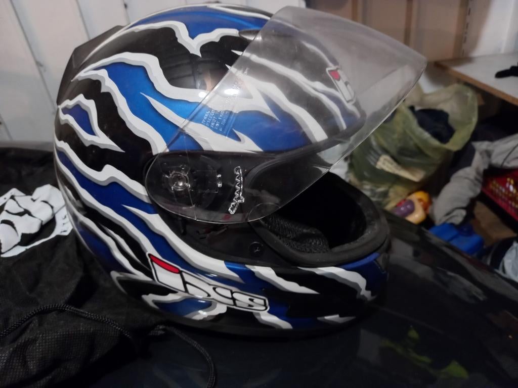 3 motor helmen. De laatste niet gebruikt., Motoren, Kleding | Motorhelmen, Heren, Overige typen, L, AGV, Tweedehands, Ophalen of Verzenden