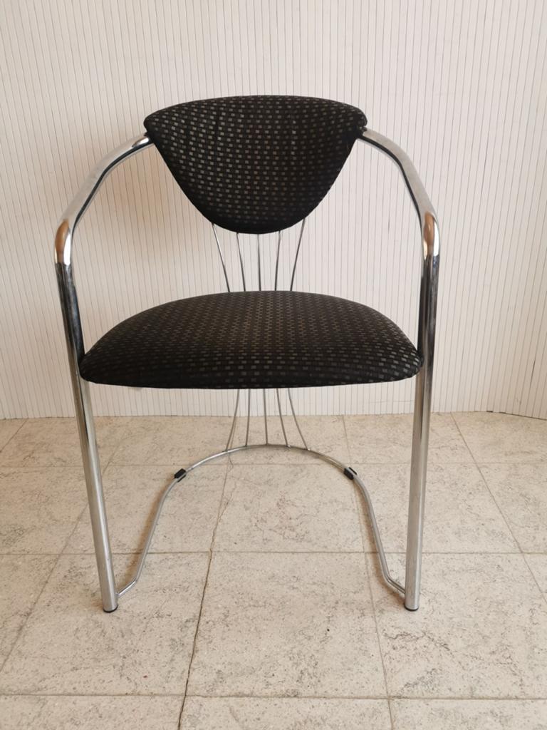 4 chaises design vintage, Enlèvement