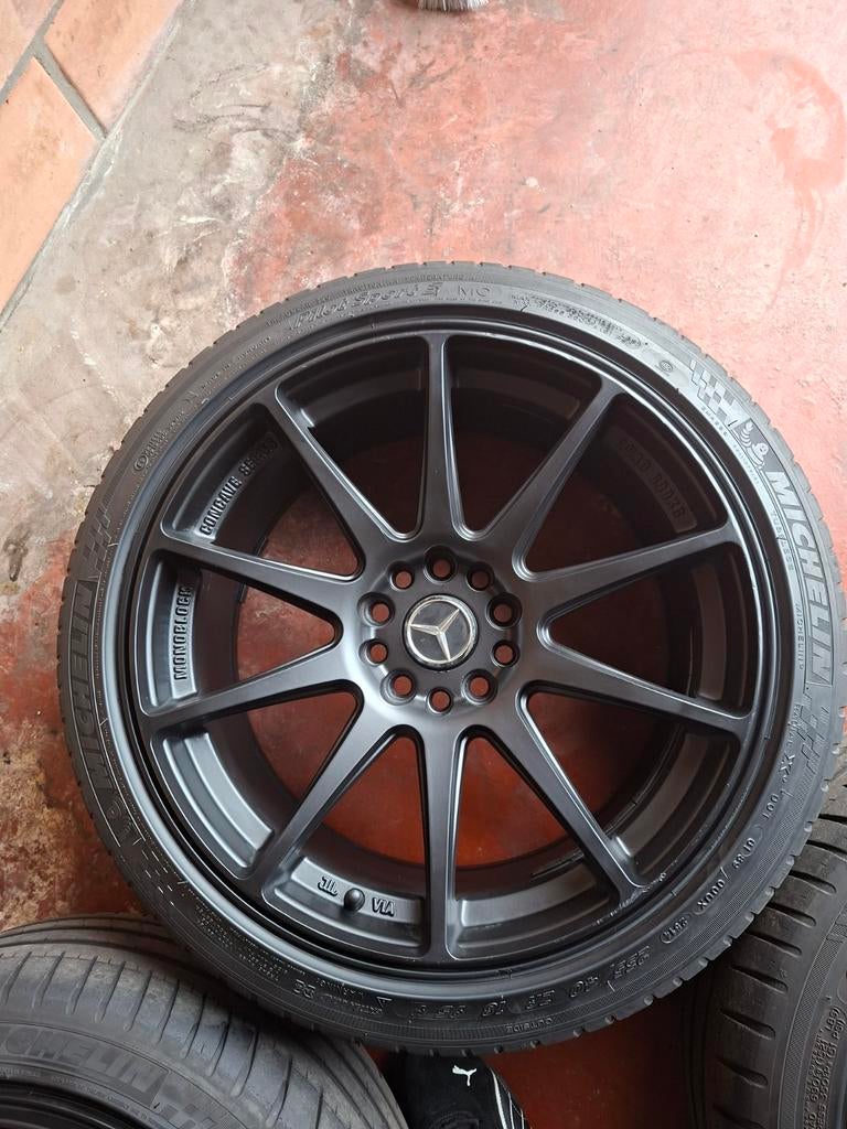 Originele monoblock velgen passen op elke auto.235/40/ZR 18, Enlèvement ou Envoi, Pneu(s)