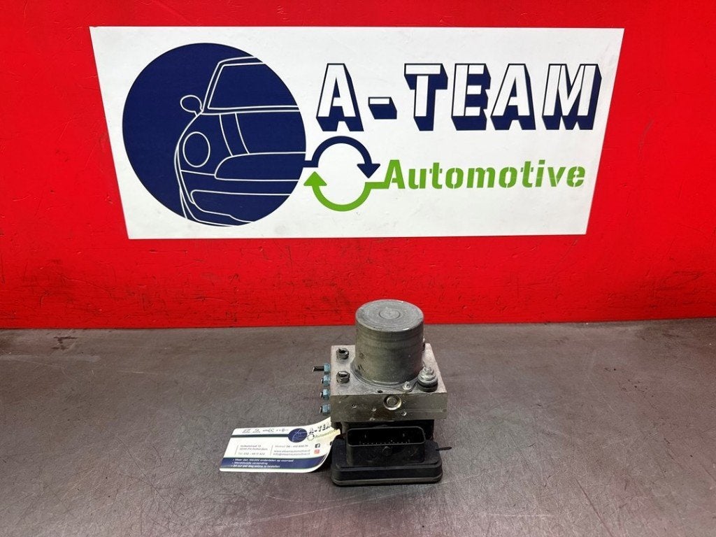 ABS POMP ABS Mercedes-Benz V (447.8) (|A4479008809|), Robert Bosch AG, Gebruikt, Mercedes-Benz, Robert-Bosch-Allee 1
74232  Abstatt, DE