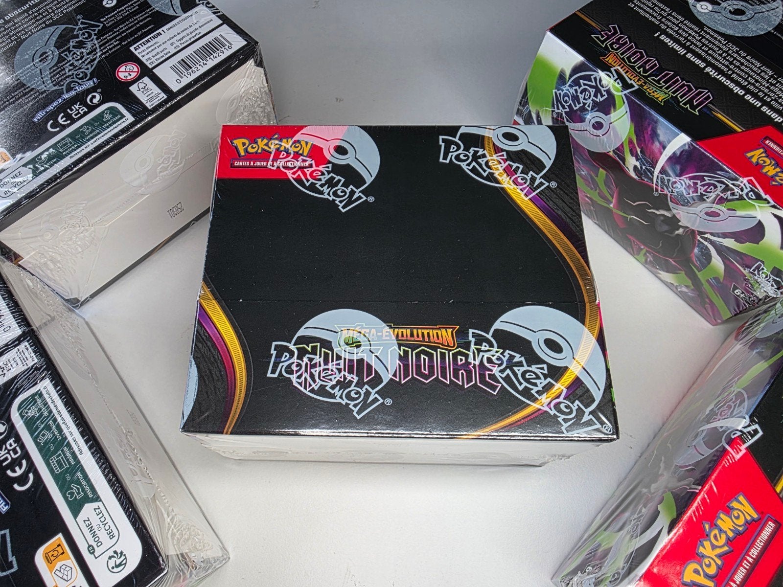 1 Display Pokemon Nuit Noir ME05 Neuf Scellé ! 7, Enlèvement ou Envoi, Neuf, Booster box, Foil