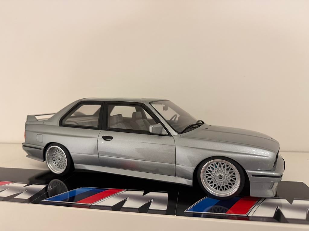 Bmw M3 e30 1/12 Otto, Enlèvement ou Envoi, Comme neuf, OttOMobile