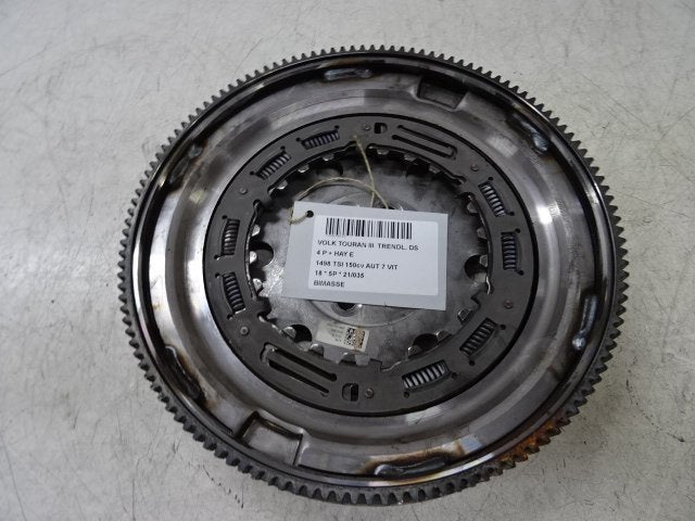 VOLANT MOTEUR BI-MASSE Volkswagen Touran (5T1) (04E105266K), Utilisé, Volkswagen