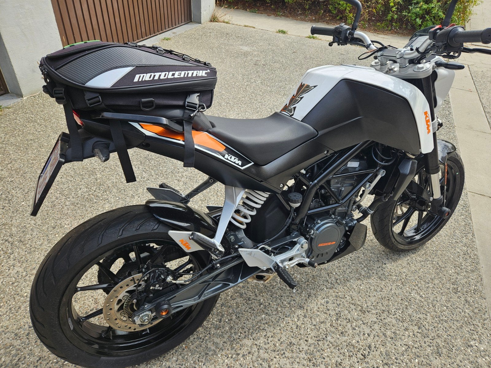 ktm duke 125cc, 125 cc, 11 kW of minder, 1 cilinder, Gebruikt