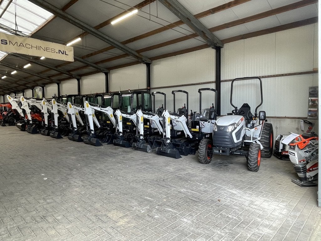 Bobcat CT2025 HST 25 PK minitractor NIEUW €310 LEASE, Articles professionnels, Neuf, Autres marques, U Kodetky 1810
26301  Dobris, CZ