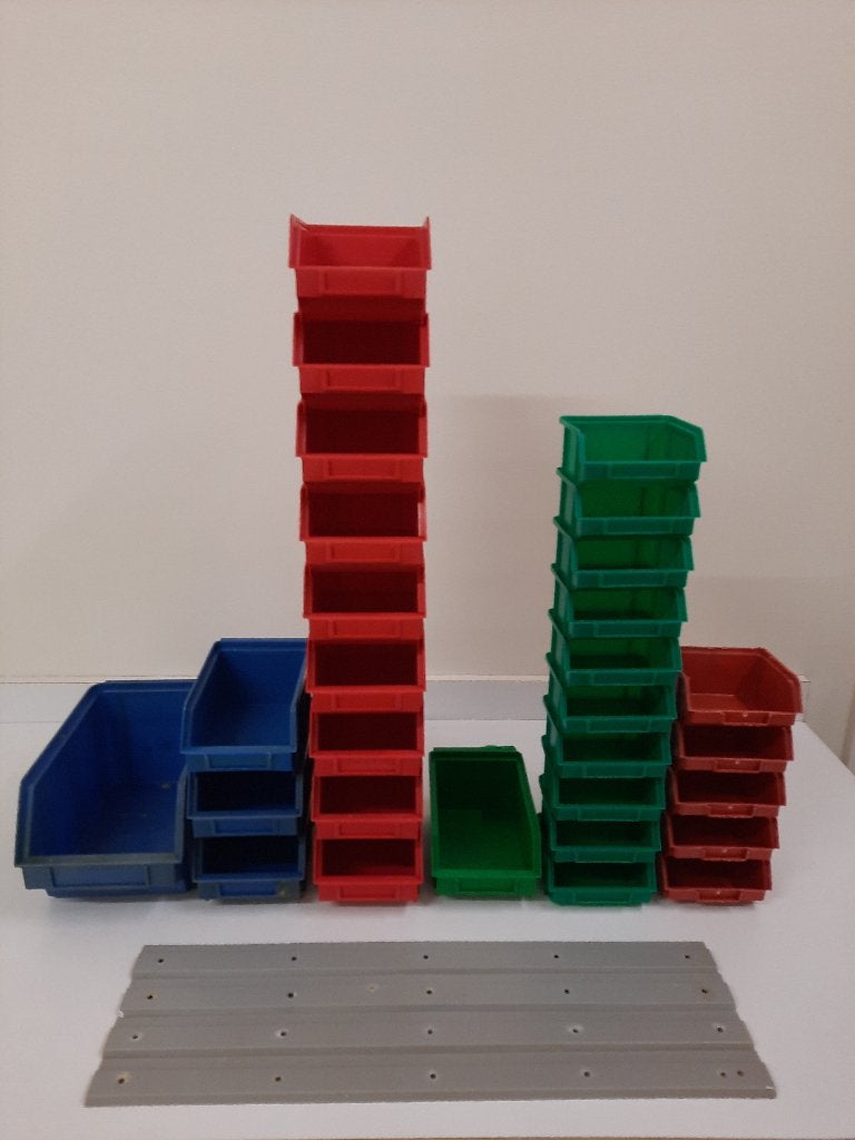 Set van 29 plastieken opbergbakjes, Doe-het-zelf en Bouw, Ophalen, Gebruikt