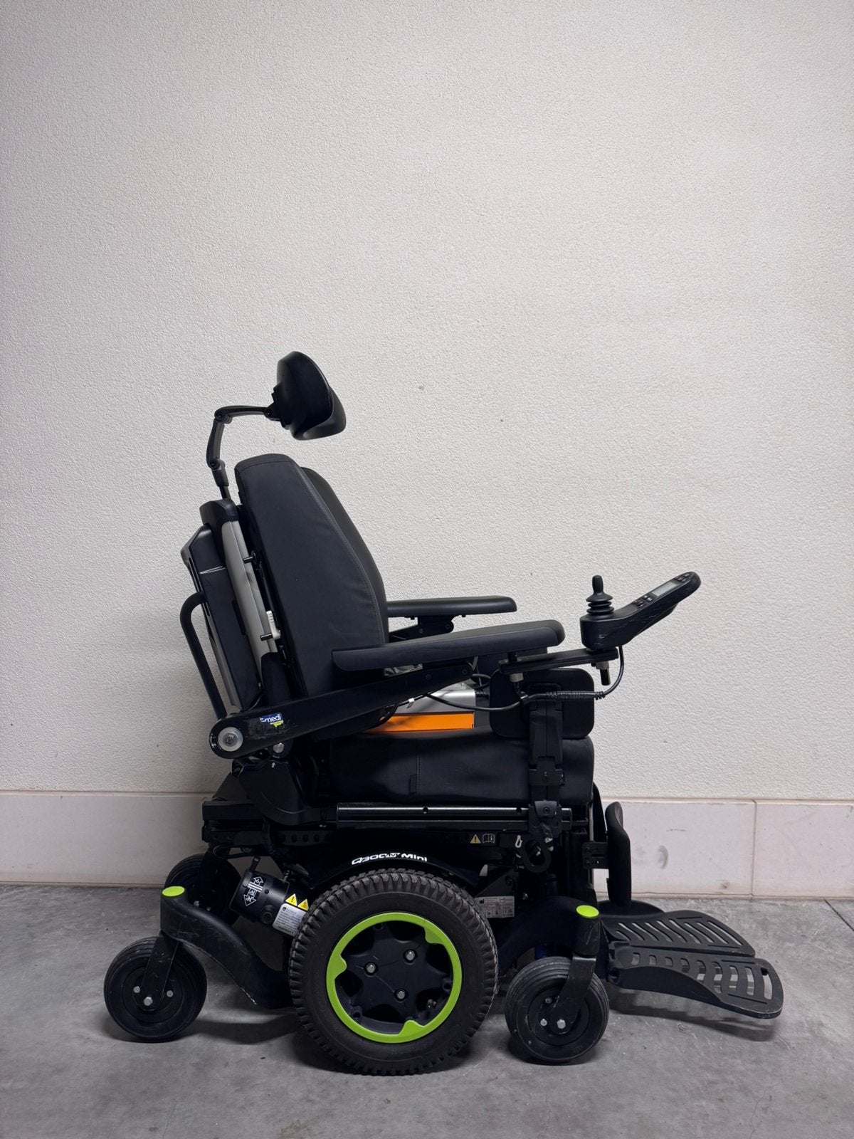 Fauteuil roulant Quicke Q 300 Almost New, Divers, Enlèvement ou Envoi, Pliant, Comme neuf, Fauteuil roulant électrique