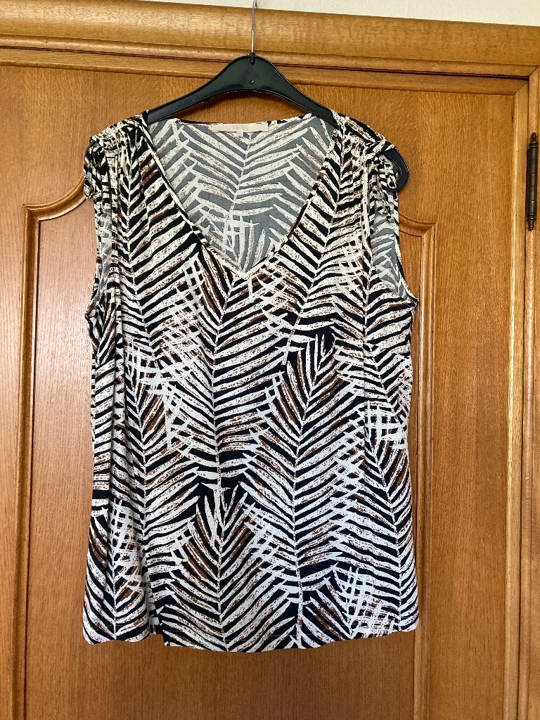 Topje (zwart, bruin), Comme ça, maat 44 zo goed als nieuw, Kleding | Dames, Topjes, Meerkleurig, Maat 42/44 (L), Zo goed als nieuw
