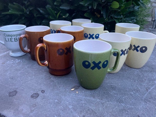 13 VINTAGE OXO TASSEN. GOEDE STAAT., Ophalen of Verzenden