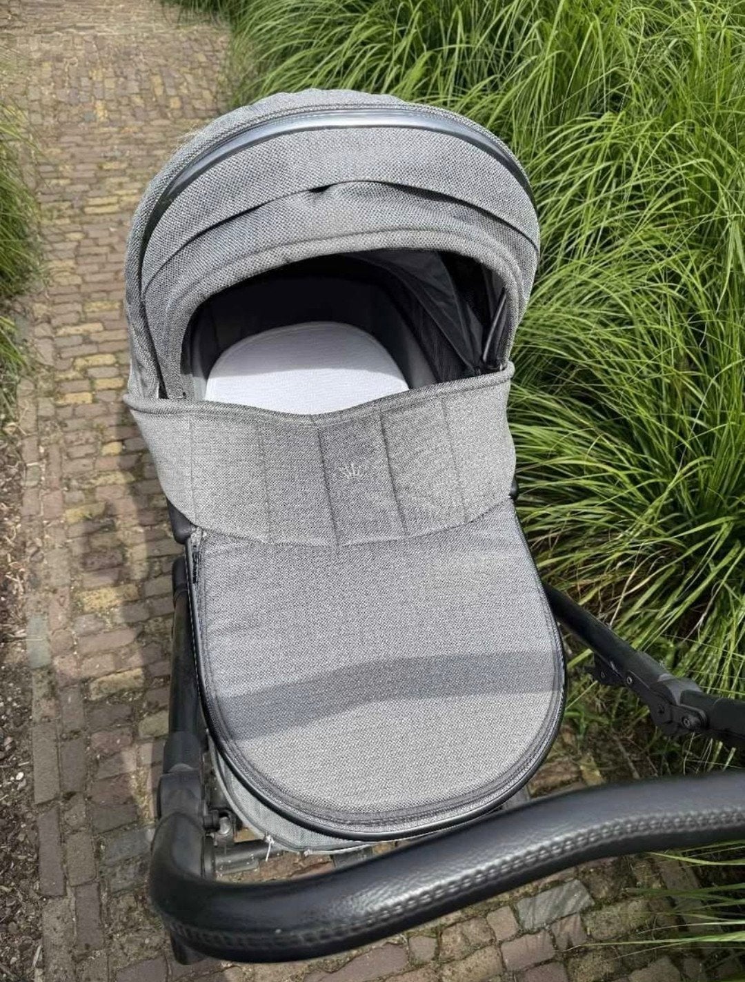 kwalitatieve grijze kinderwagen, Kinderen en Baby's, Ophalen, Kinderwagen