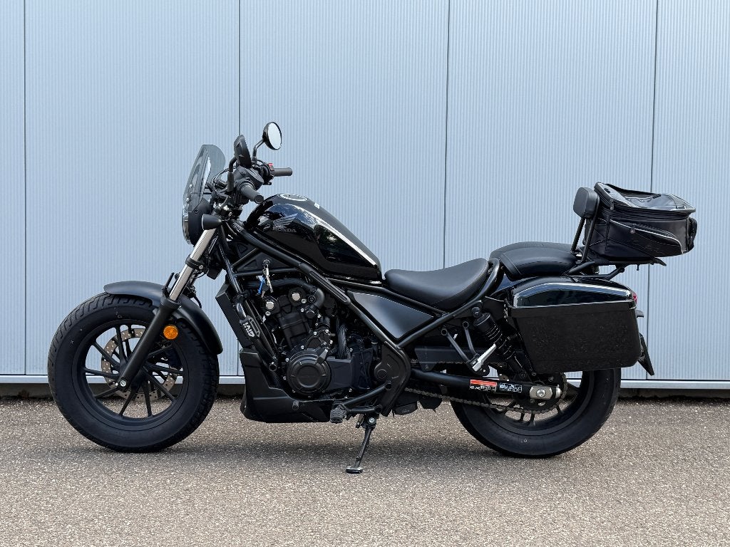 Honda CMX 500 Rebel / Valises latérales / 5600 km - 2021, Motos, Motos | Honda, Entreprise, Chopper, 2 cylindres, Permis Moto A2 minimum