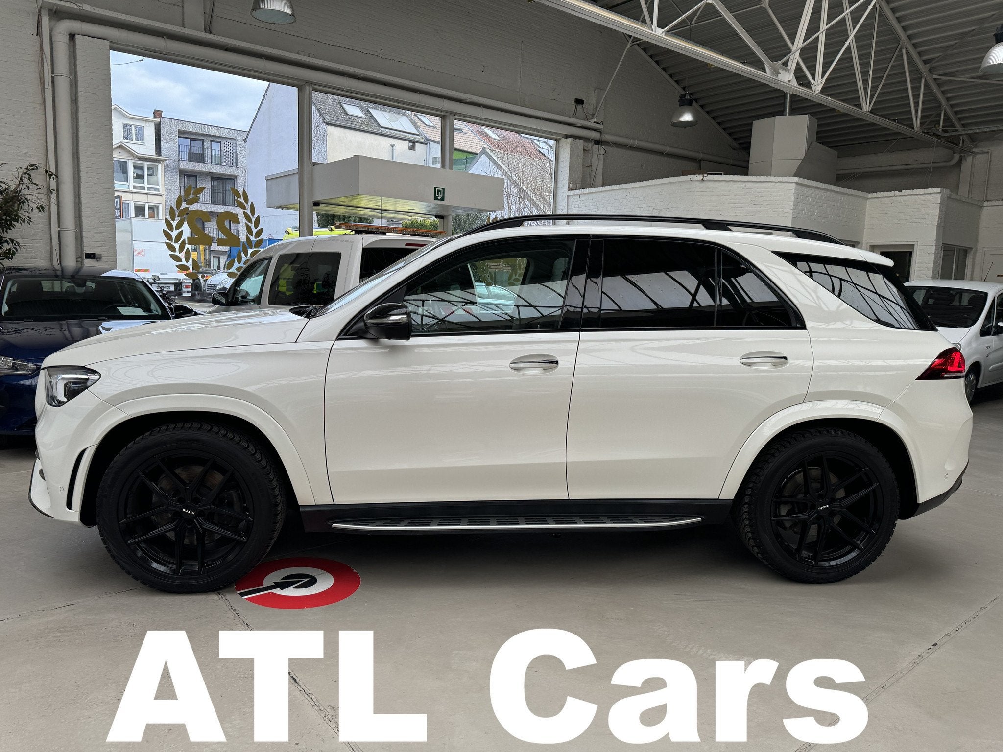 Mercedes-Benz GLE300d 4Matic | Pano | AMG Line | Full Option, Cuir, Euro 6, Entreprise, Carnet d'entretien