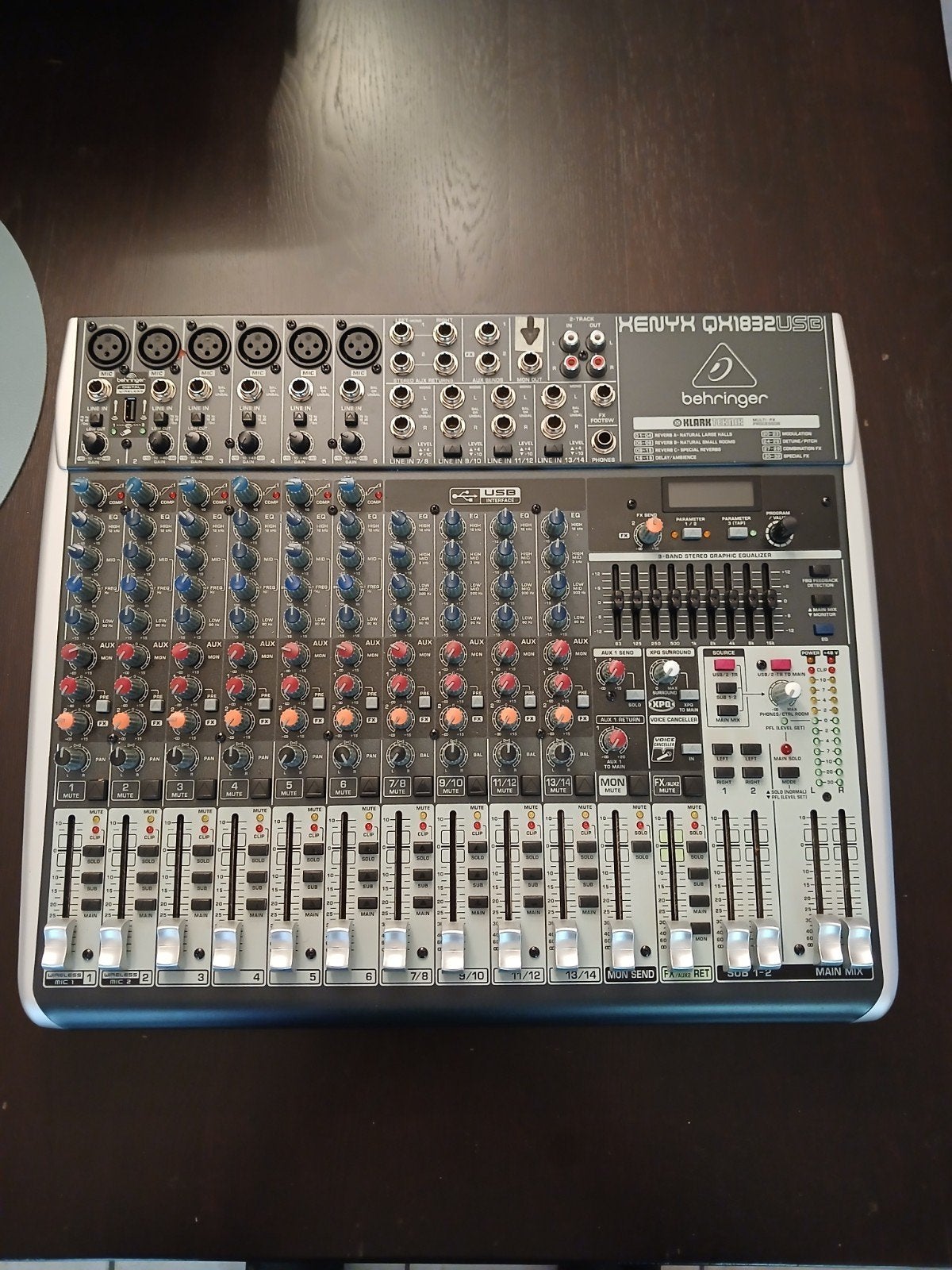 Behringer Xenyx QX1832USB + Gator opbergtas, Ophalen, Zo goed als nieuw, 10 tot 20 kanalen, Microfooningang