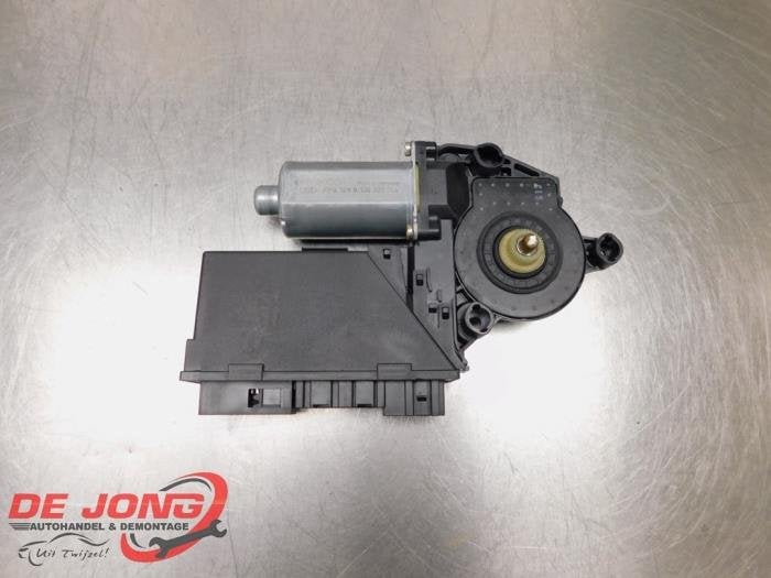 Moteur de vitre portière d'un Audi A4, -, 3 mois de garantie, Audi, Utilisé