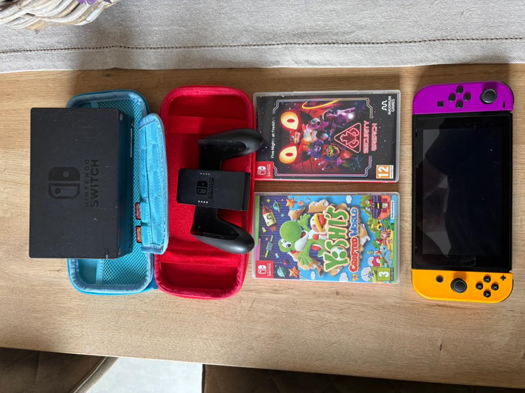 Nintendo Switch, Ophalen, Met 2 controllers, Switch Original, Gebruikt