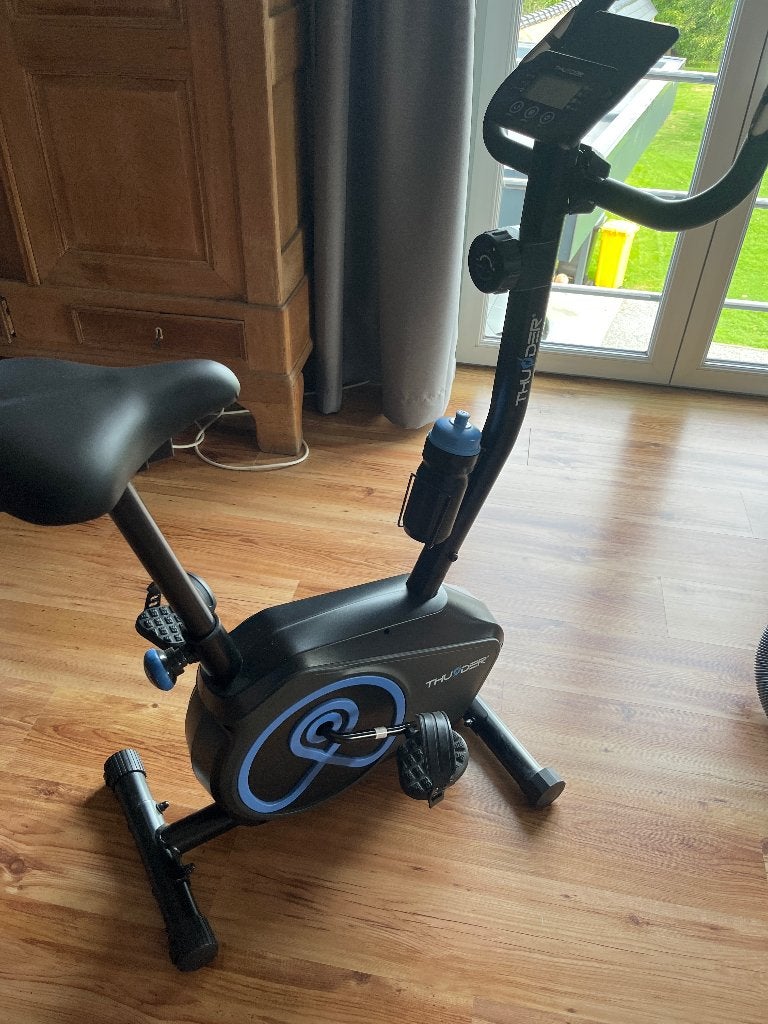 Vélo appartement, Enlèvement, Comme neuf, Jambes, Vélo d'appartement