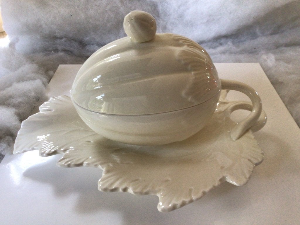 Vintage Wedgwood Etruria. Terrine op eikenblad, Ophalen of Verzenden