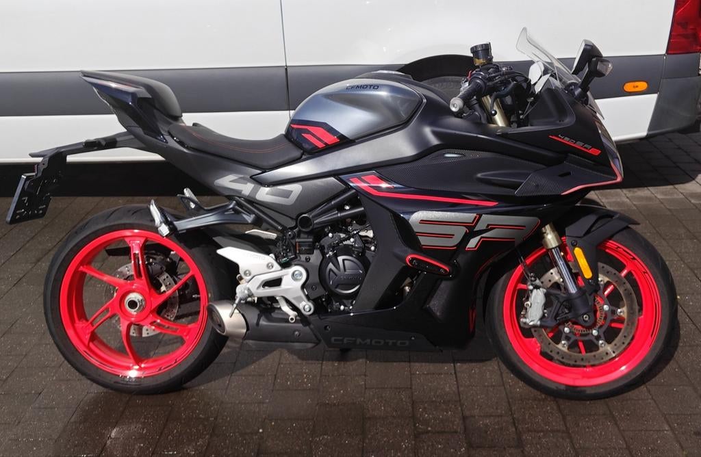 CFMOTO 450 SR-S, 2 cilinders, Particulier, Minimaal motorrijbewijs A2, 12 t/m 35 kW