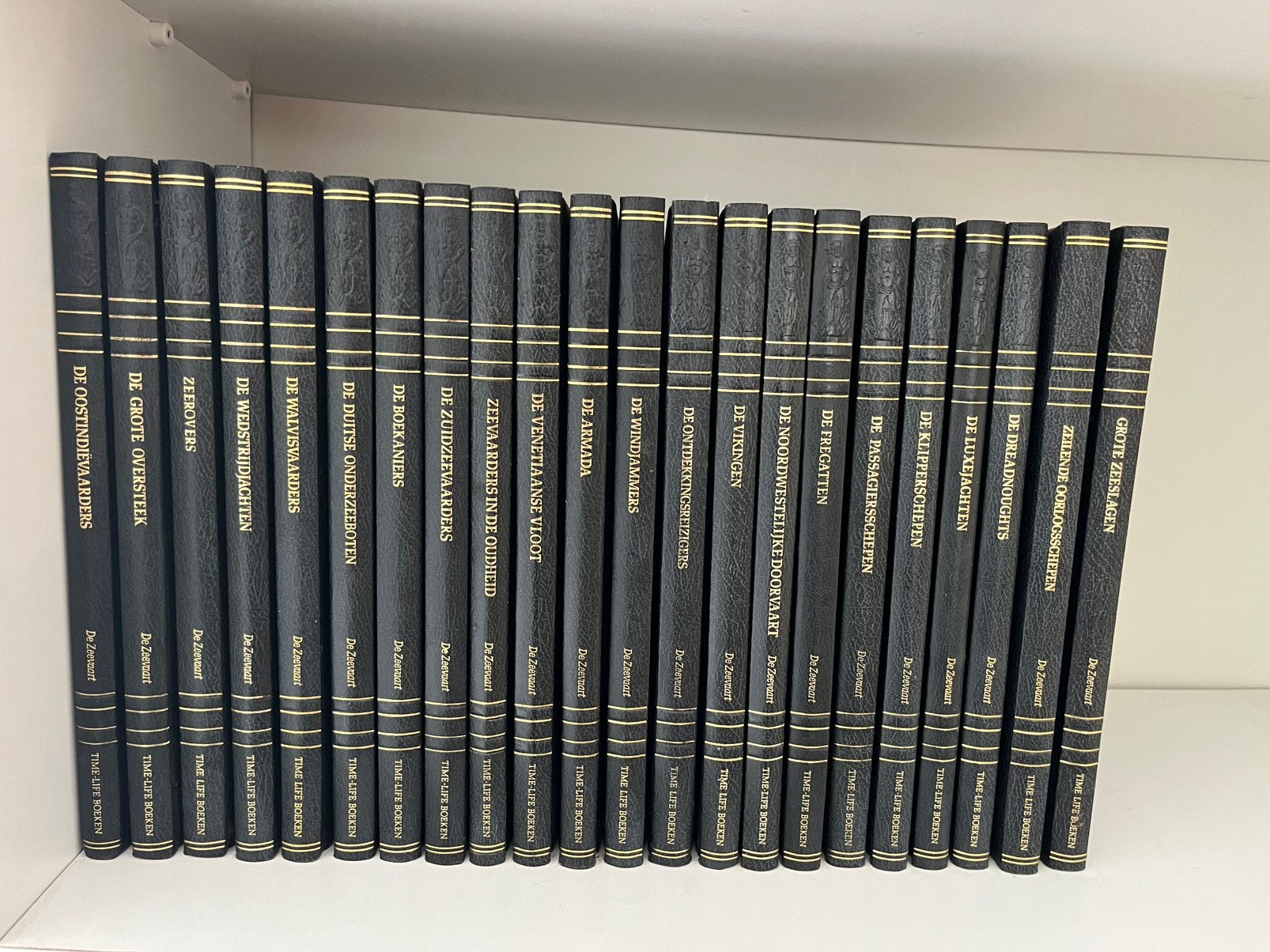 Boekenreeks over zeevaart, Ophalen, Zo goed als nieuw