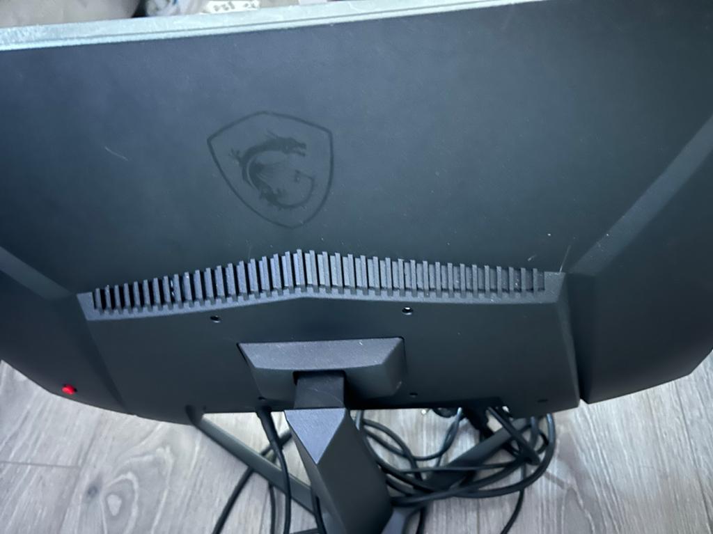 Ecran pc/ps5, Enlèvement, Comme neuf