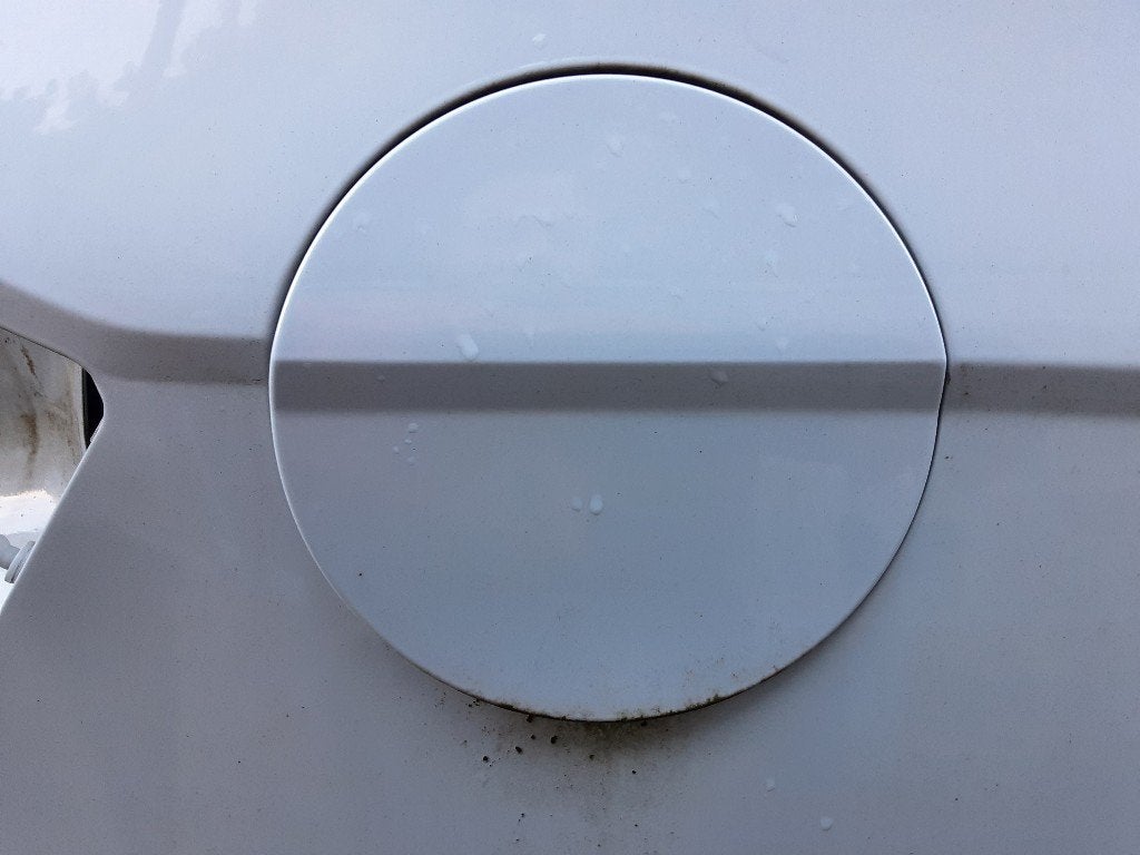 TRAPPE D'ESSENCE Skoda Fabia III (NJ3) (01-2014/06-2021), Utilisé, Info@skoda-auto.de, Skoda, Max-Planck-Straße  3-5
64331  Weiterstadt, DE