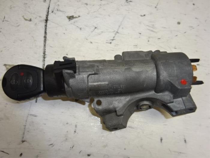 Serrure de contact + clé d'un Seat Ibiza, Autos : Pièces & Accessoires, -, 3 mois de garantie, Utilisé, -