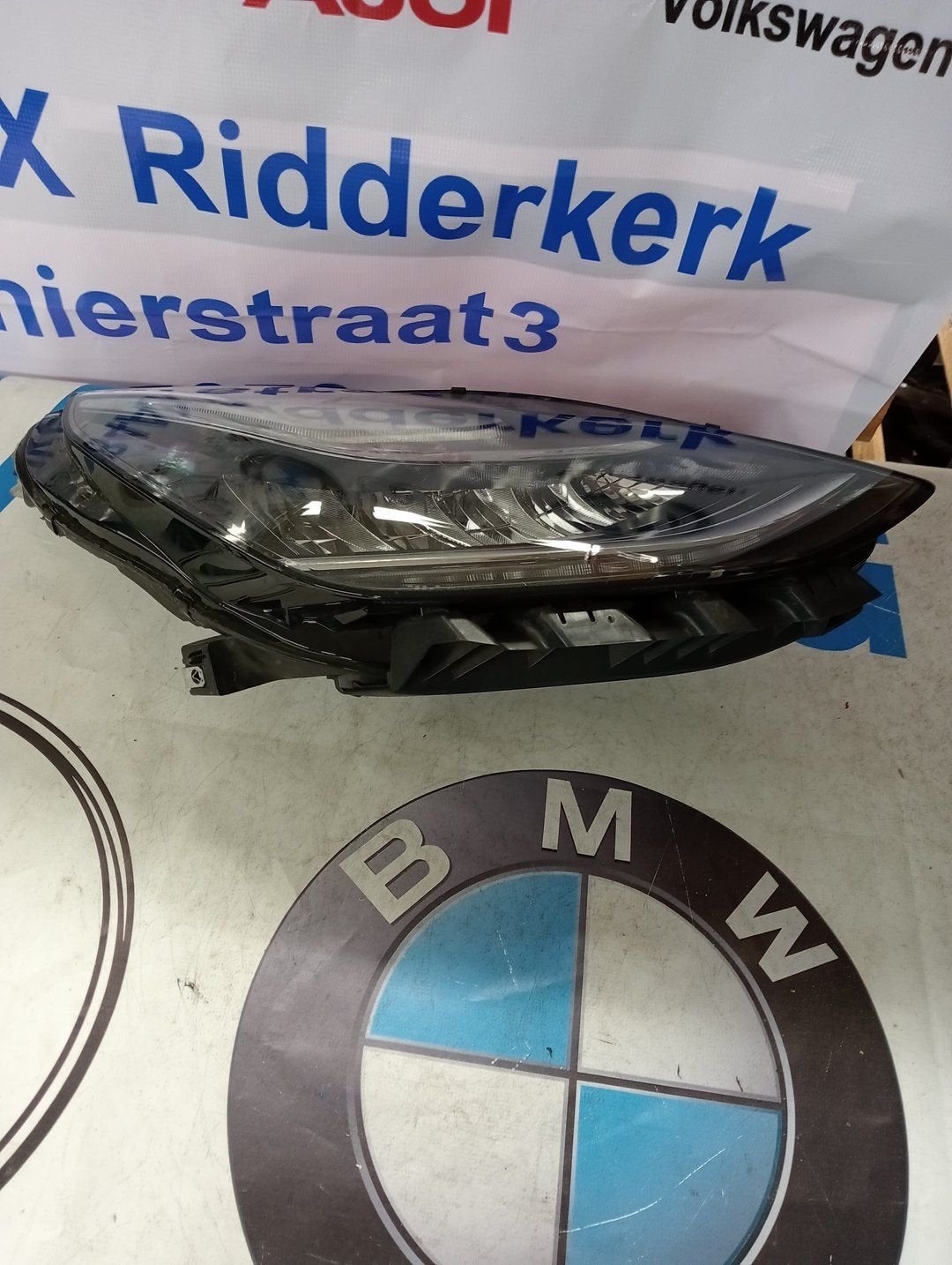 Tesla Model 3 Y 2017-2022 LED Rechts F00HTE701609, -, Utilisé, Autres marques automobiles, -