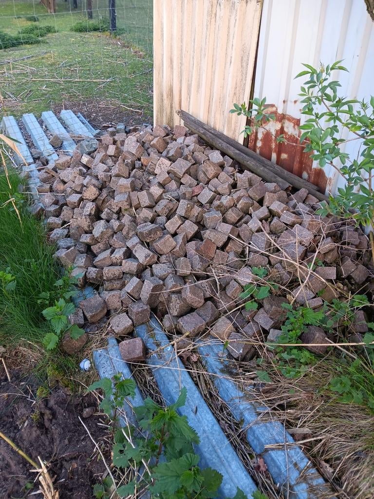 Kinderkopkes. Klinkers, Tuin en Terras, Ophalen