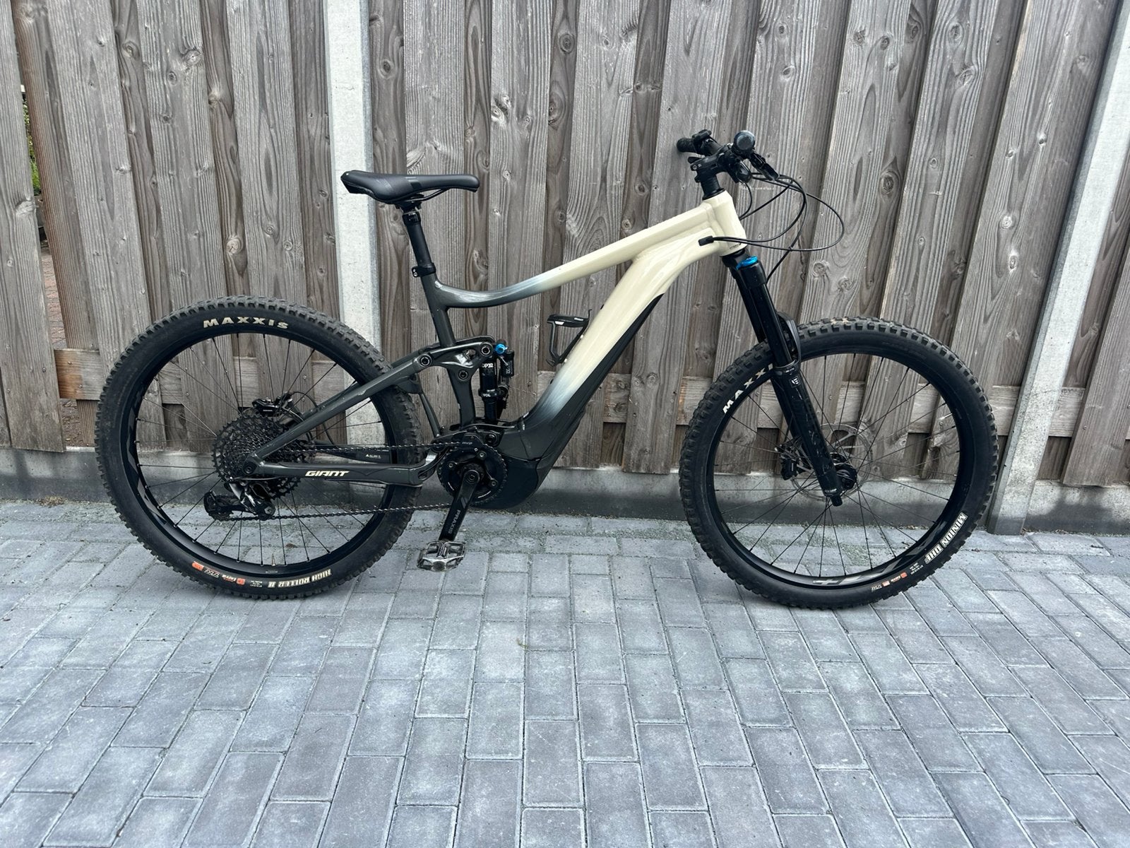 Giant Reign E+ 2 Pro L E-mtb elektrische mountainbik vtt, Fietsen en Brommers, Zo goed als nieuw, Schijfrem, 53 tot 57 cm, Heren