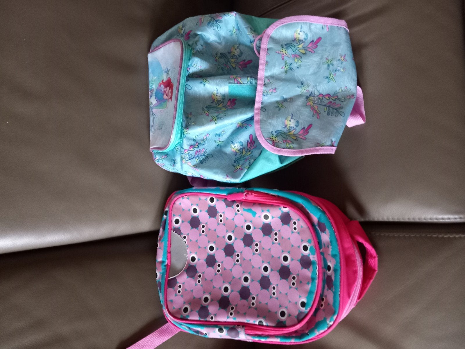2 rugzakjes, Ophalen of Verzenden, Gebruikt, Overige merken, 30 tot 45 cm