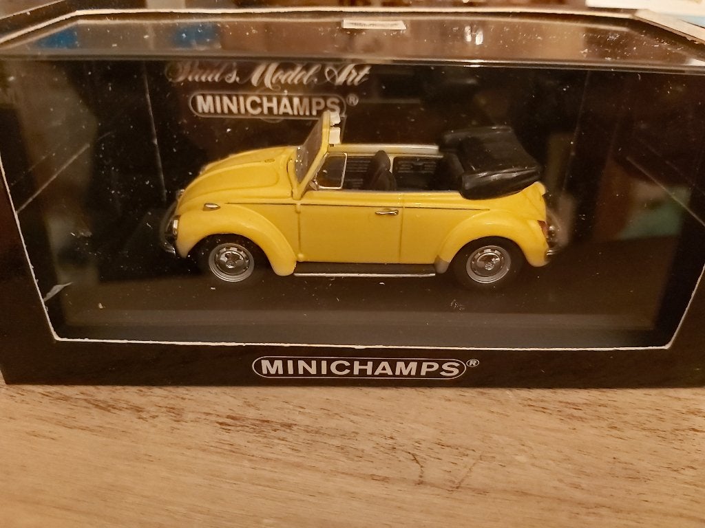 Minichamps VW 1302 Cabriolet 1970-72 Yellow 1/43, Enlèvement ou Envoi, Neuf, Voiture, MiniChamps