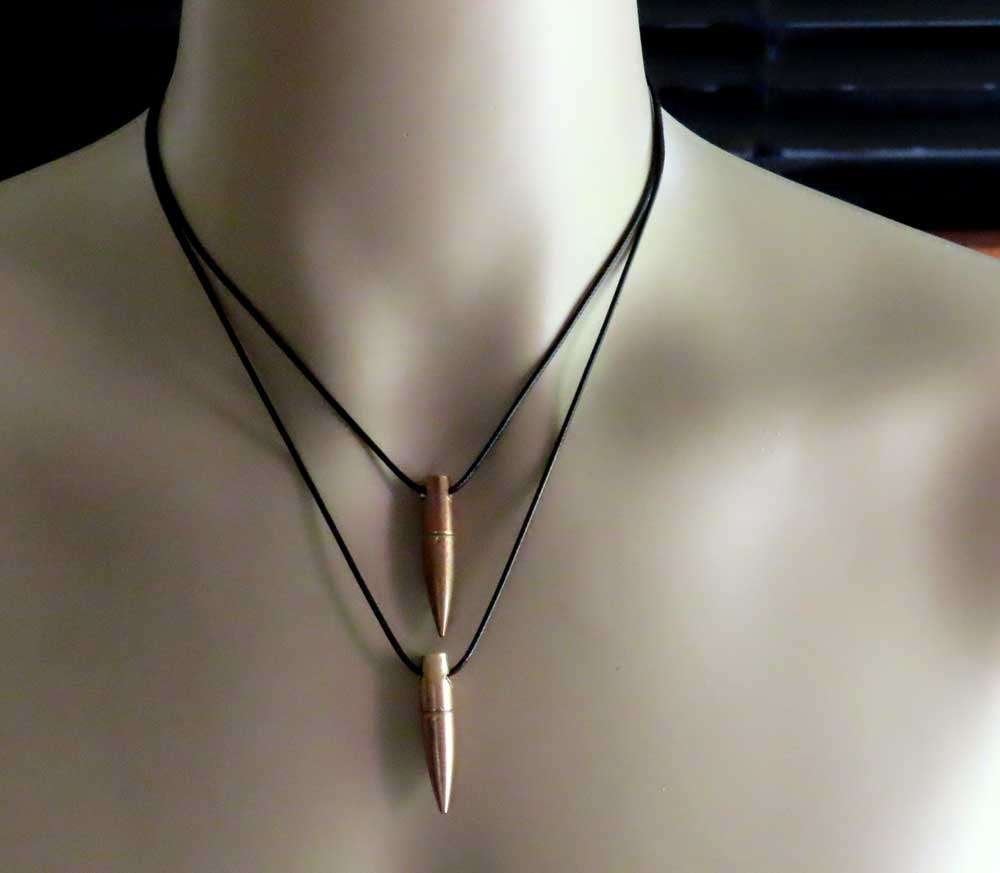 Mooi Ledere ketting met origineel  WW1 proj., Verzamelen, Ophalen of Verzenden, Landmacht, Hulzen of Bodemvondsten