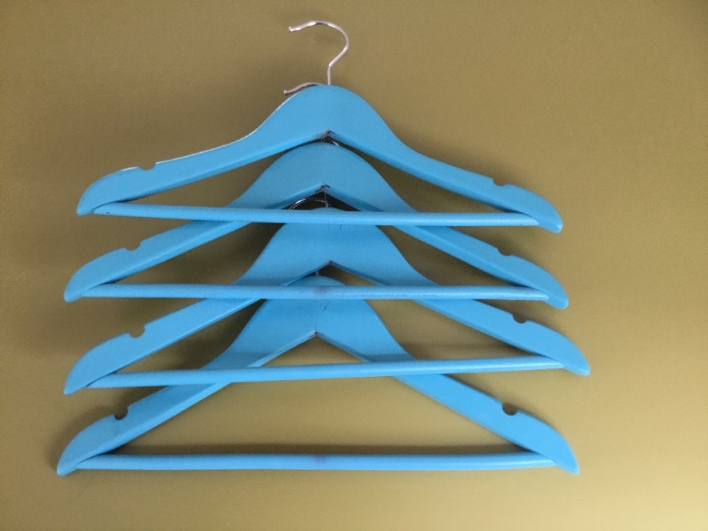 Kledinghanger kind hout blauw, Vêtements | Femmes, Cintres, Enlèvement, Neuf, Bois, Enfants