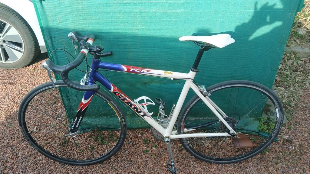 Vélo de route Giant, Enlèvement, Giant
