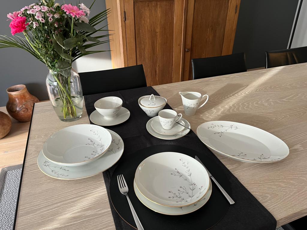 Vintage servies uit 1962, Ophalen, Zo goed als nieuw, Porselein, Compleet servies