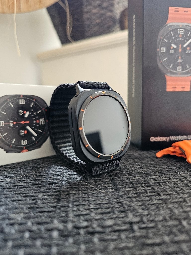 Galaxy Watch Ultra 47 mm LTE (2025) + 2 banden, Samsung galaxy watch ultra 4G, Zwart, Ophalen of Verzenden, Zo goed als nieuw