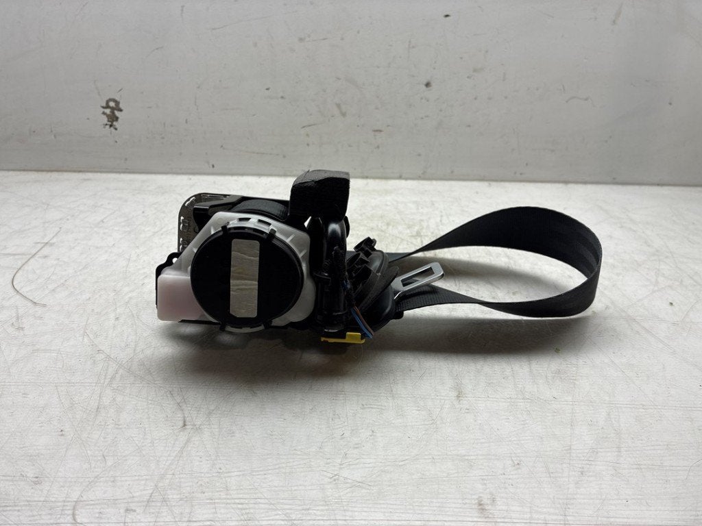 CEINTURE DE SECURITE AVANT DROIT Golf VII Variant (AUVV), Volkswagen, Volkswagen AG, Utilisé, Kundenbetreuung@volkswagen.de
