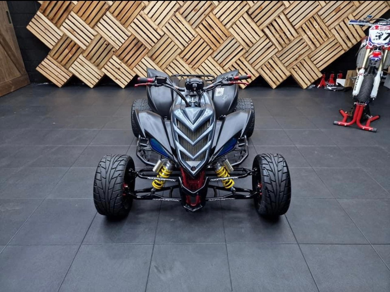 Yamaha Raptor 700R, Motos