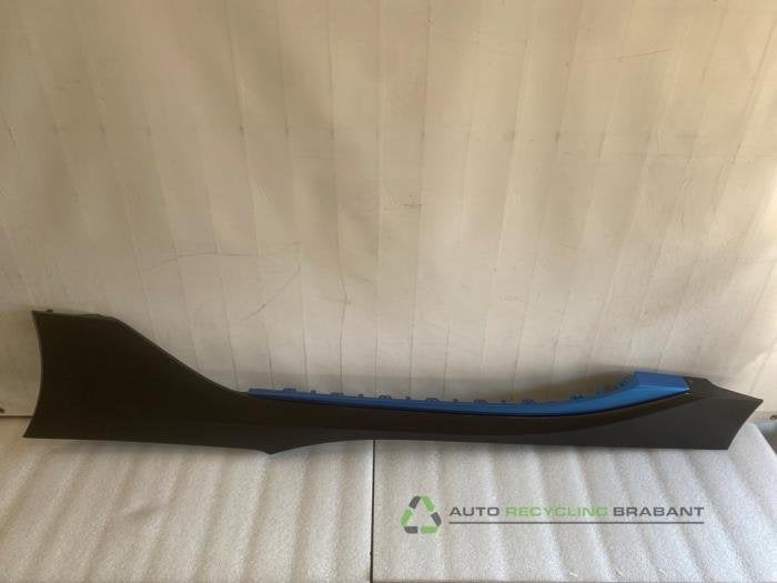 Jupe droite d'un BMW I8, -, 3 mois de garantie, Utilisé, -