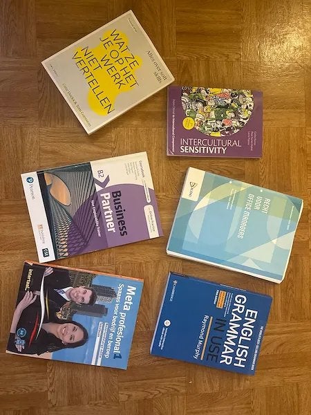 Boeken 1ste jaar organisatie & management, Enlèvement ou Envoi, Comme neuf, Autres sujets/thèmes, Autres types