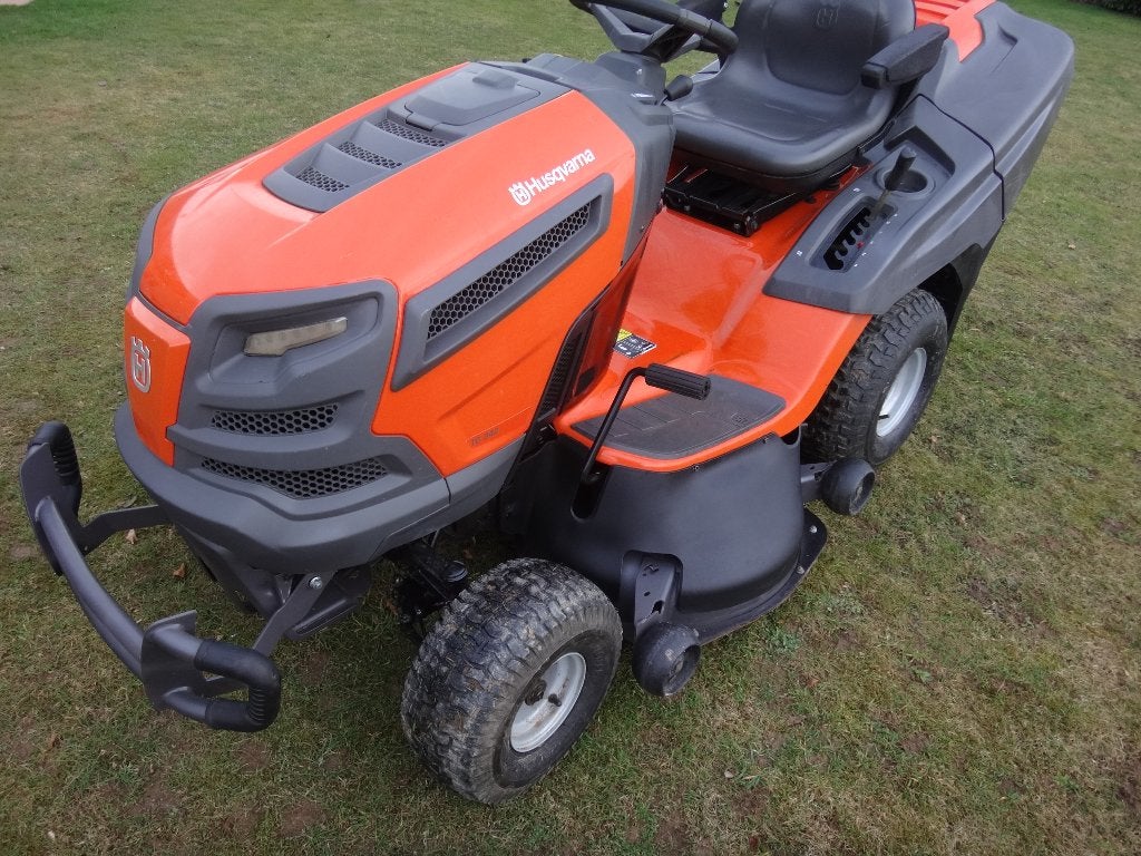 Husqvarna tractor grasmaaier, Tuin en Terras, Ophalen, Gebruikt, 90 tot 120 cm, Opvangbak