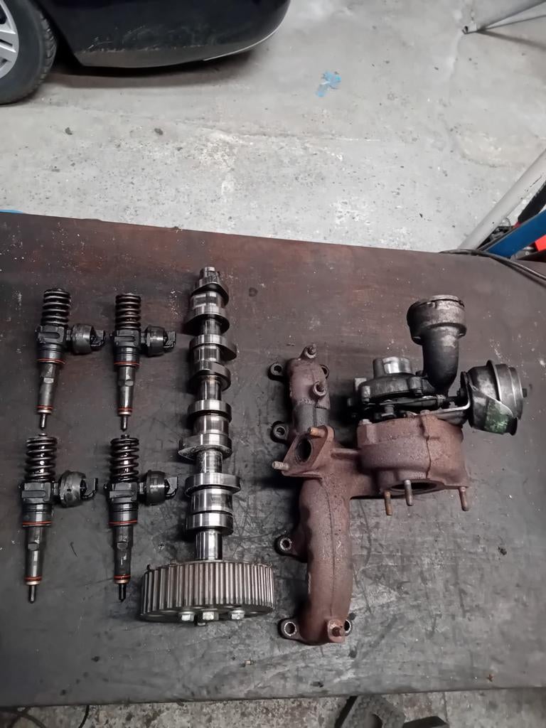 Injectors/nokkenas ASZ audi A3 1.9tdi130PK +onderdelen, Auto-onderdelen, Ophalen, Audi