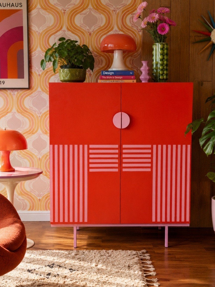 Armoire fabriquée à la main avec des matériaux recyclés, Avec porte(s), 25 à 50 cm, Moins de 150 cm, Comme neuf