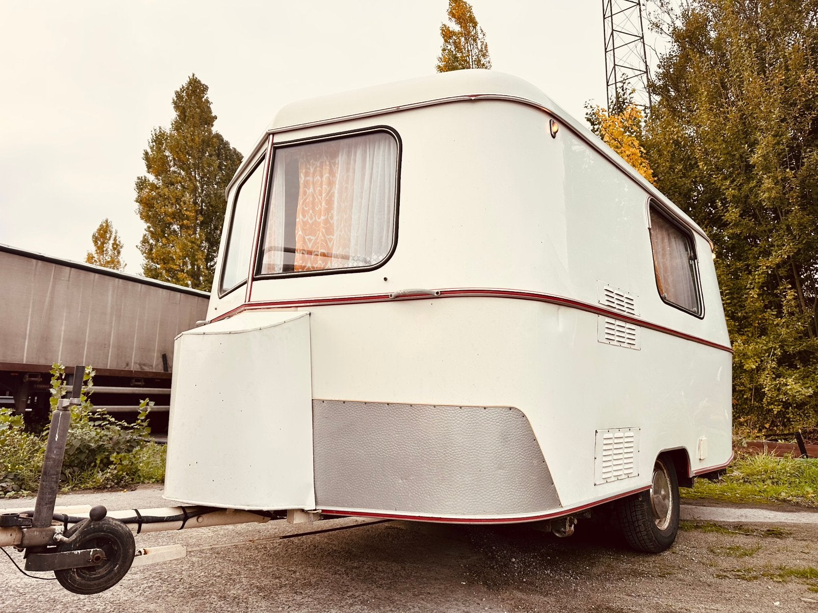 CARAVANE ERIBA PAN FAMILIA 1974 UNIQUE 4 personnes 750 kg, Caravanes & Camping, Enlèvement, Comme neuf