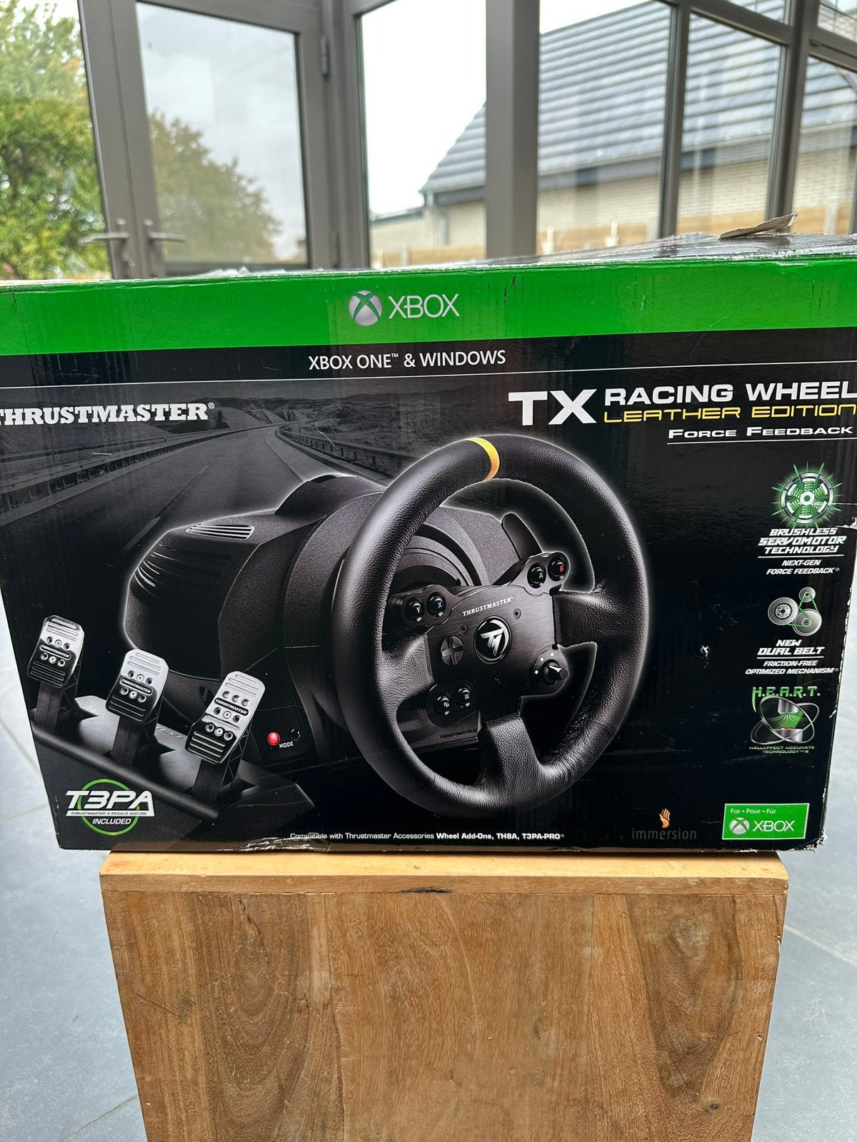 Thrustmaster TX Racing Wheel Leather Edition – Xbox & PC, Games en Spelcomputers, Ophalen, Zo goed als nieuw, Xbox One