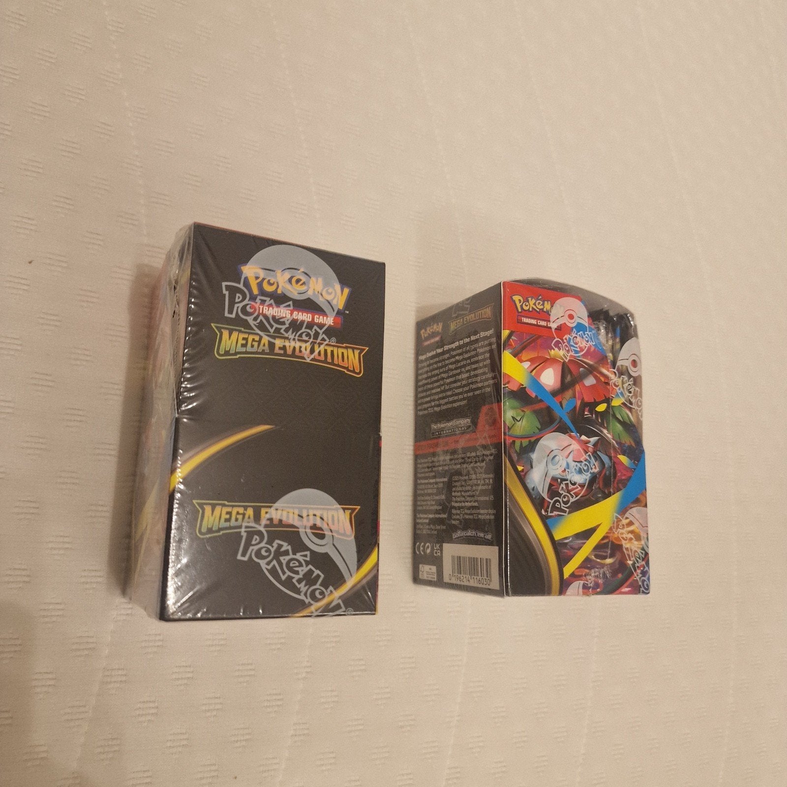 2x mega evolutions halve booster boxes, Ophalen, Nieuw
